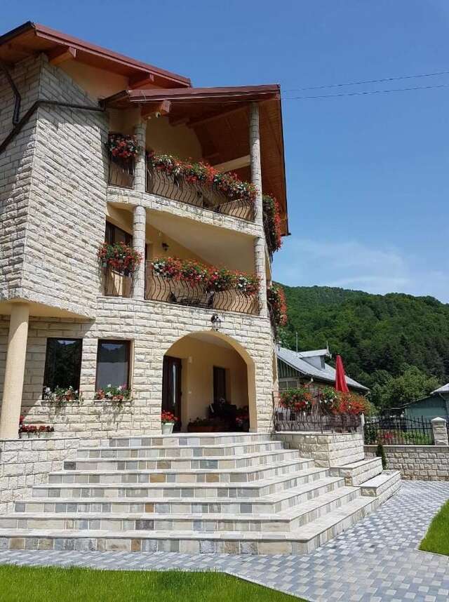 Гостевой дом Casa Andra Слэник-Молдова-47